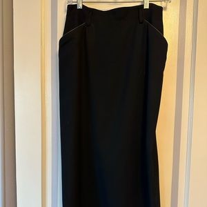 Beautiful skirt by Ralph Lauren.